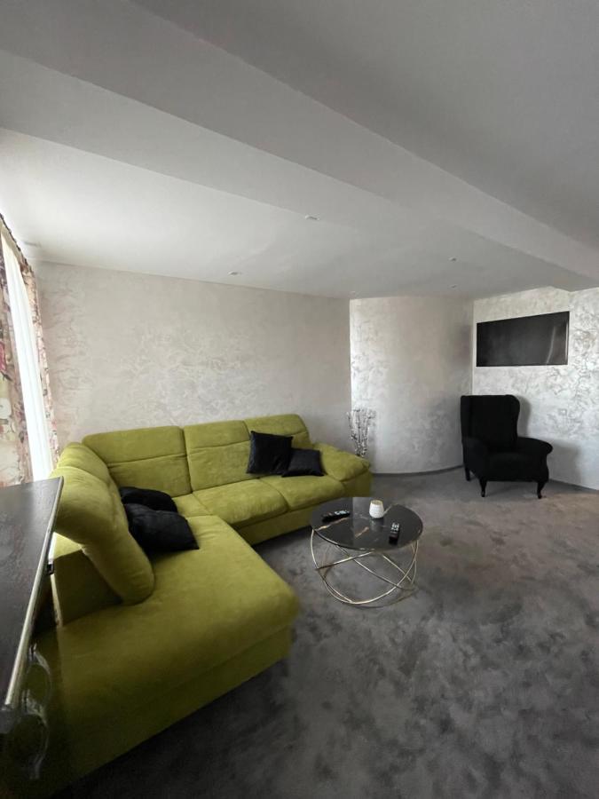 דירות סוסאבה Eroilor Apartament מראה חיצוני תמונה