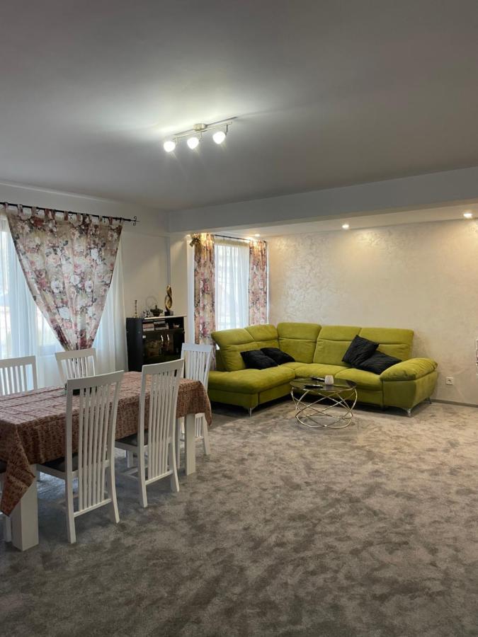 דירות סוסאבה Eroilor Apartament מראה חיצוני תמונה